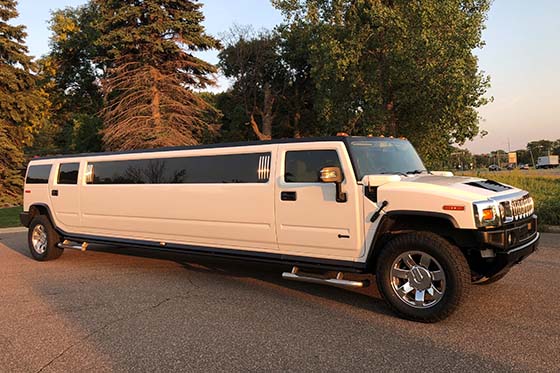 14-passenger h2 hummer limo exterior