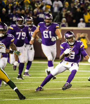 minnesota vikings bus